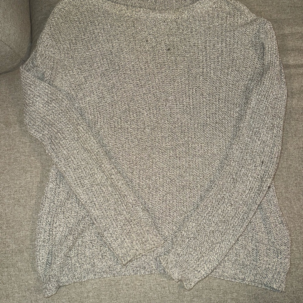 Brandy Melville Heather Gray Crew Neck Sweater